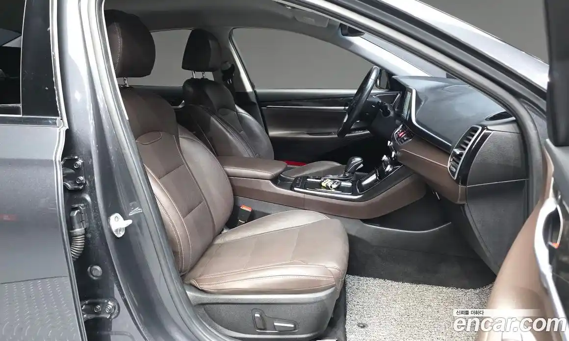 Hyundai Grandeur 2018 2.4 автомат (гидро), фото 17