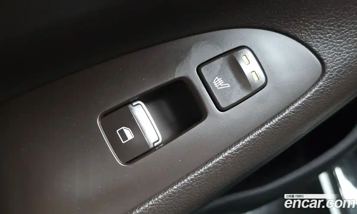 Hyundai Grandeur 2018 2.4 автомат (гидро), фото 27