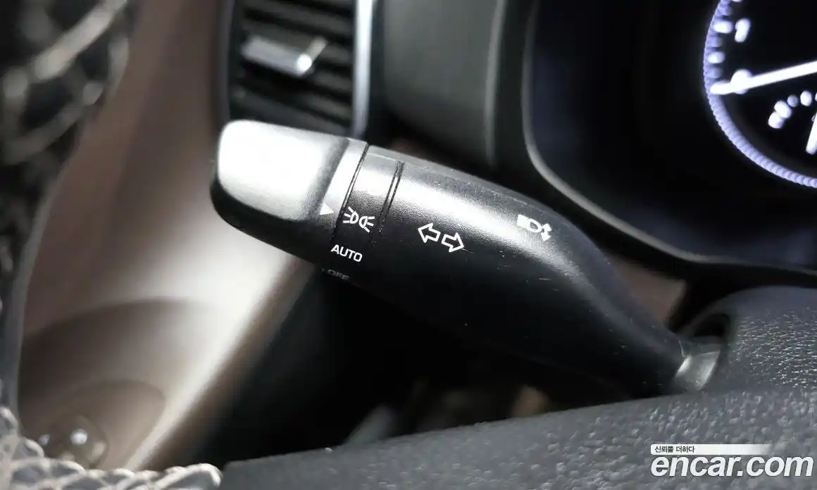Hyundai Grandeur 2018 2.4 автомат (гидро), фото 29
