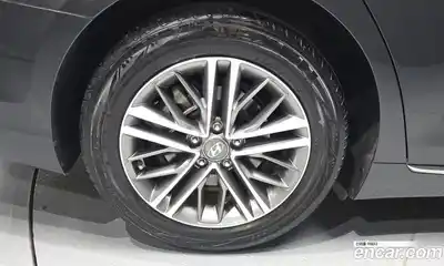 Hyundai Grandeur 2018 2.4 автомат (гидро), миниатюра 5