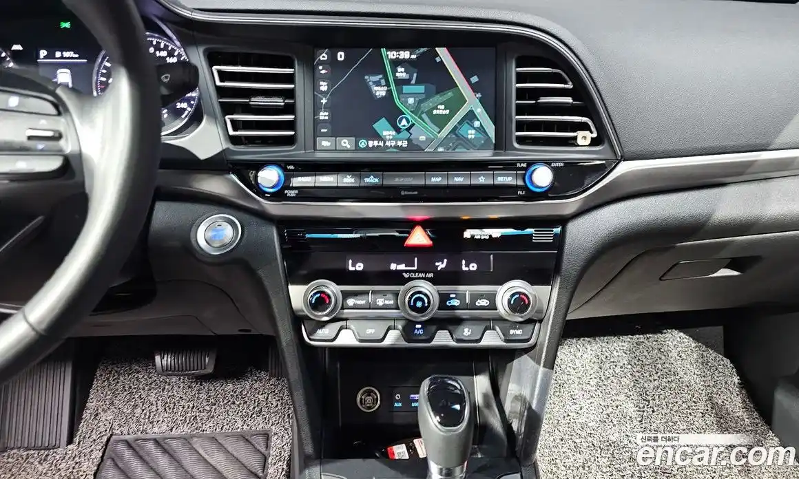 Hyundai Avante 2019 1.6 автомат (гидро), фото 18