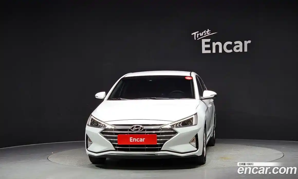 Hyundai Avante 2019 1.6 автомат (гидро), фото 3