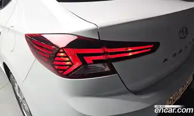 Hyundai Avante 2019 1.6 автомат (гидро), миниатюра 9