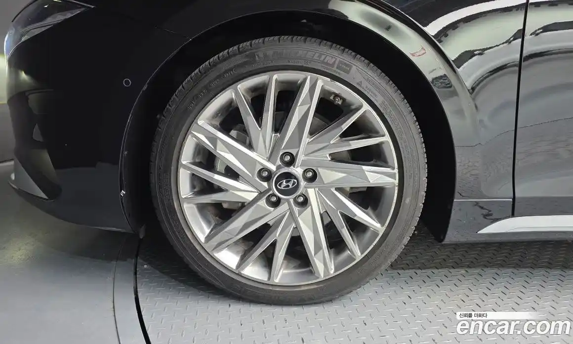 Hyundai Grandeur 2021 3.3 автомат (гидро), фото 5
