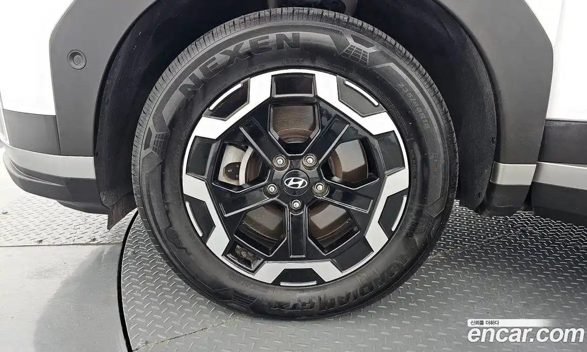 Hyundai Santa Fe 2023 2.5 автомат (гидро), фото 5