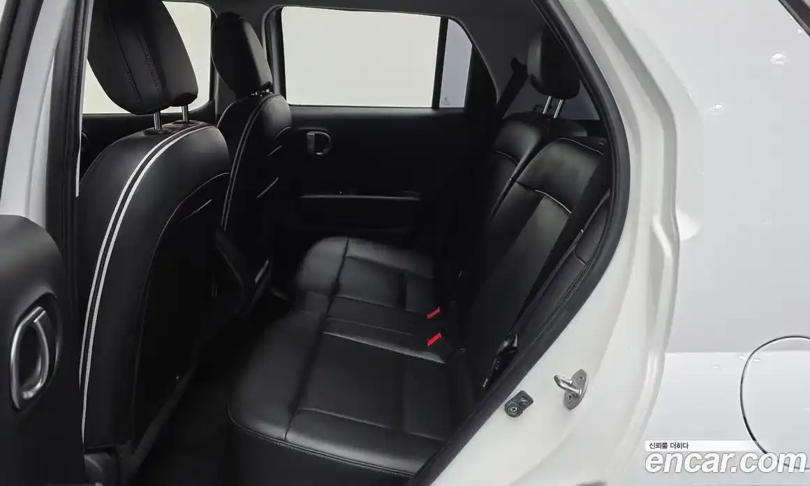 Hyundai Casper 2023 1.0 автомат (гидро), фото 18