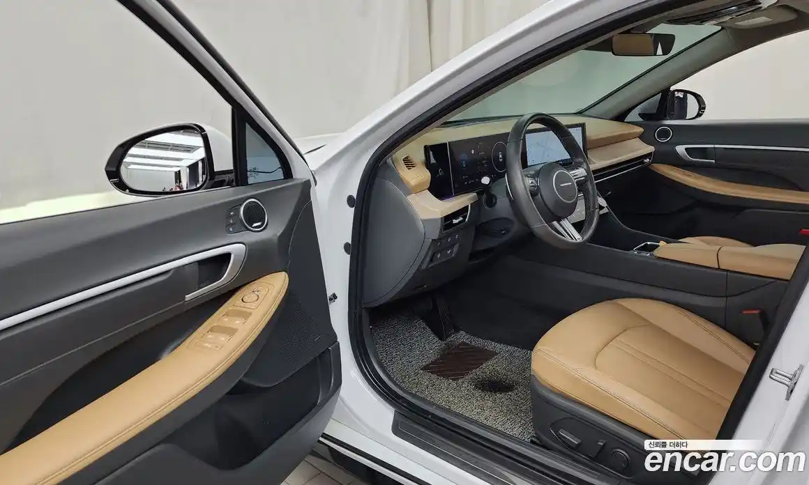 Hyundai Sonata 2024 2.0 автомат (гидро), фото 13