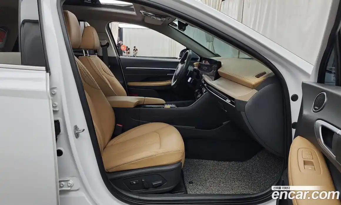 Hyundai Sonata 2024 2.0 автомат (гидро), фото 17
