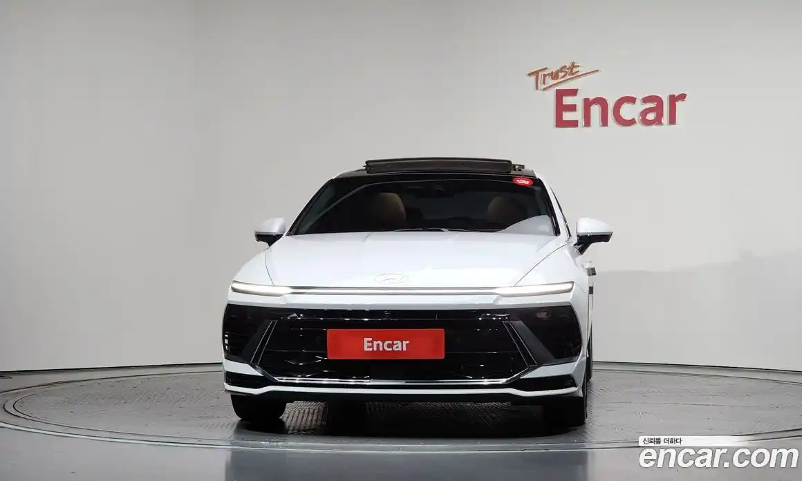 Hyundai Sonata 2024 2.0 автомат (гидро), фото 3