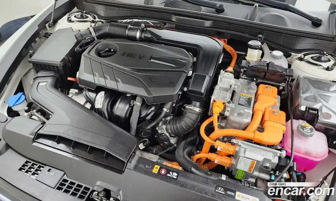 Hyundai Sonata 2024 2.0 автомат (гидро), фото 6