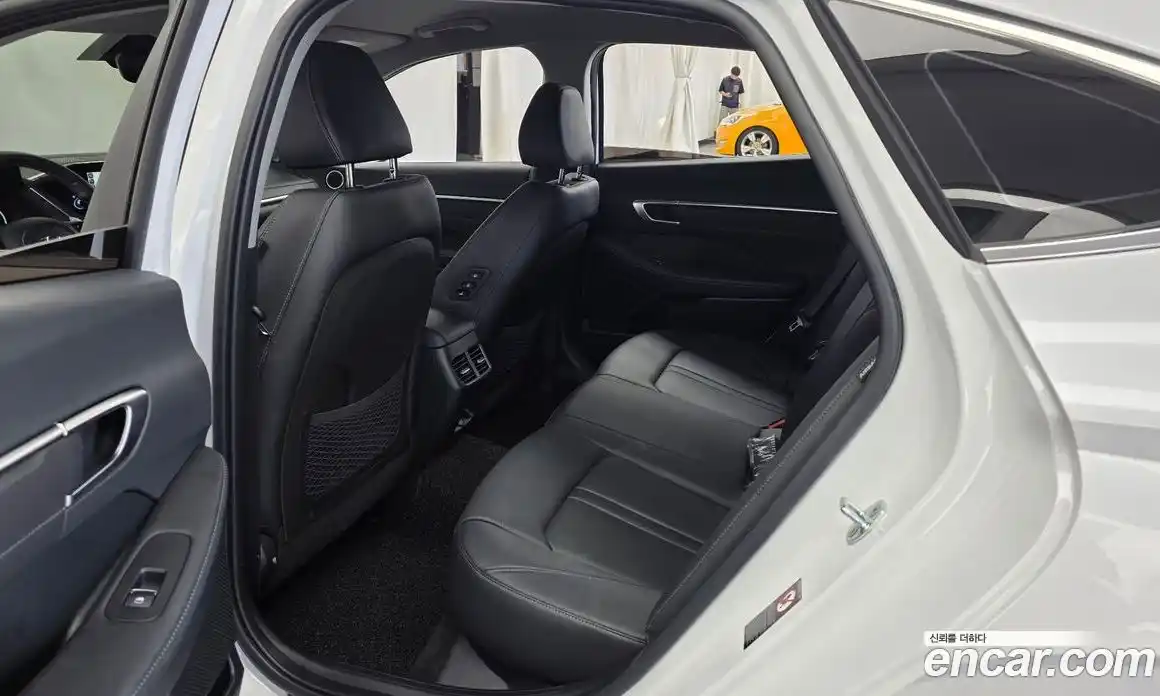 Hyundai Sonata 2022 2.0 автомат (гидро), фото 16