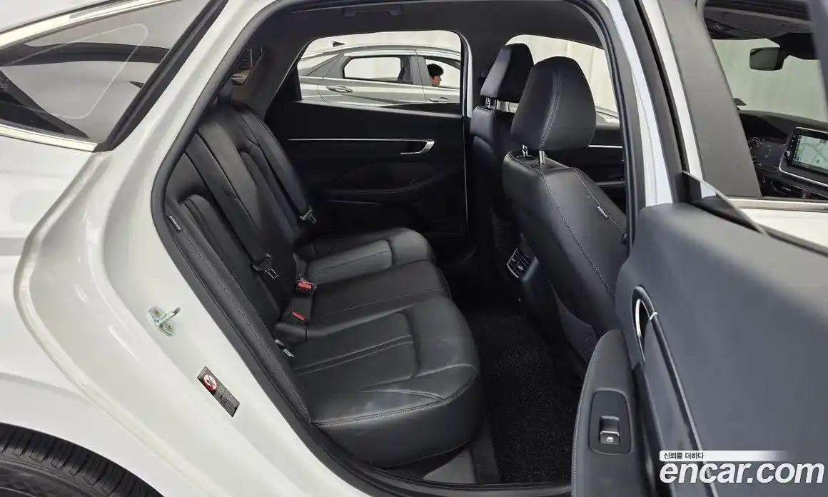 Hyundai Sonata 2022 2.0 автомат (гидро), фото 18