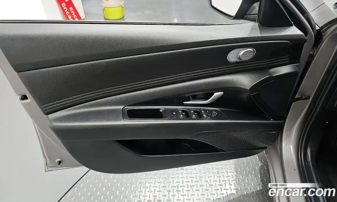 Hyundai Avante 2020 1.6 автомат (гидро), фото 14