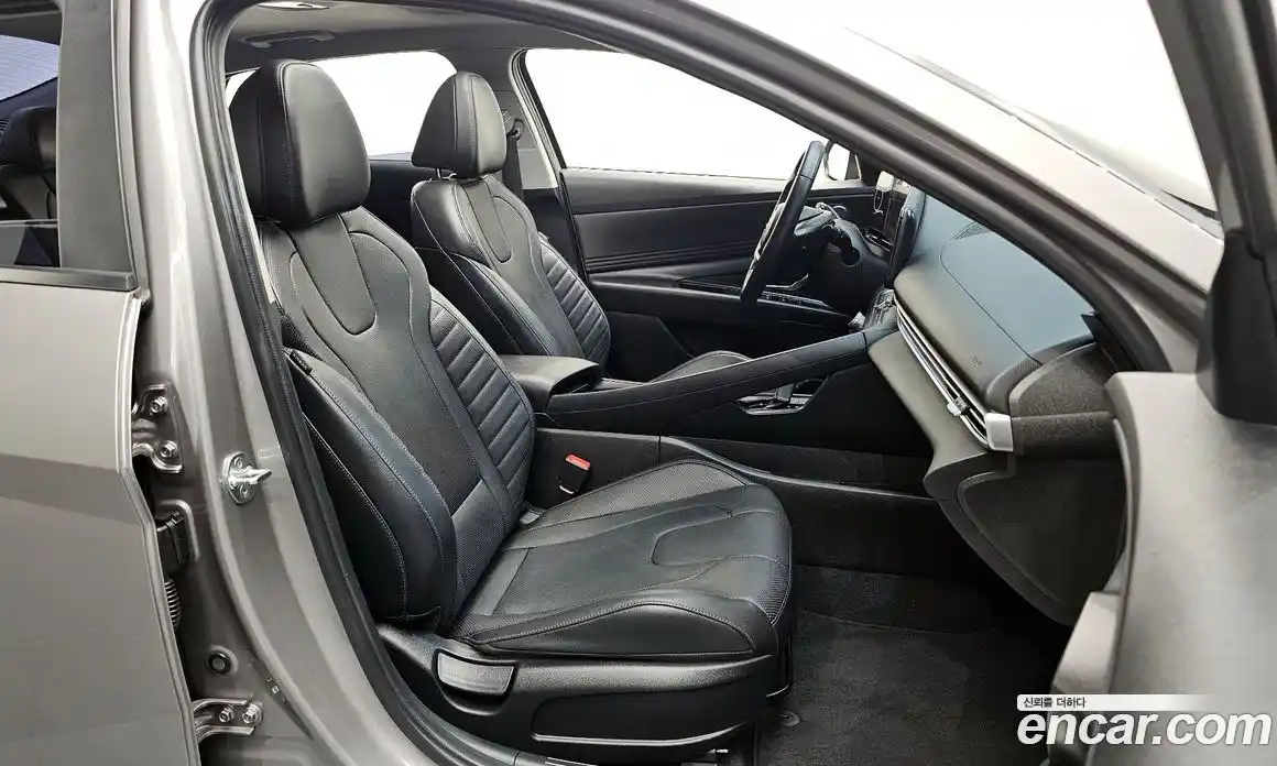 Hyundai Avante 2020 1.6 автомат (гидро), фото 16