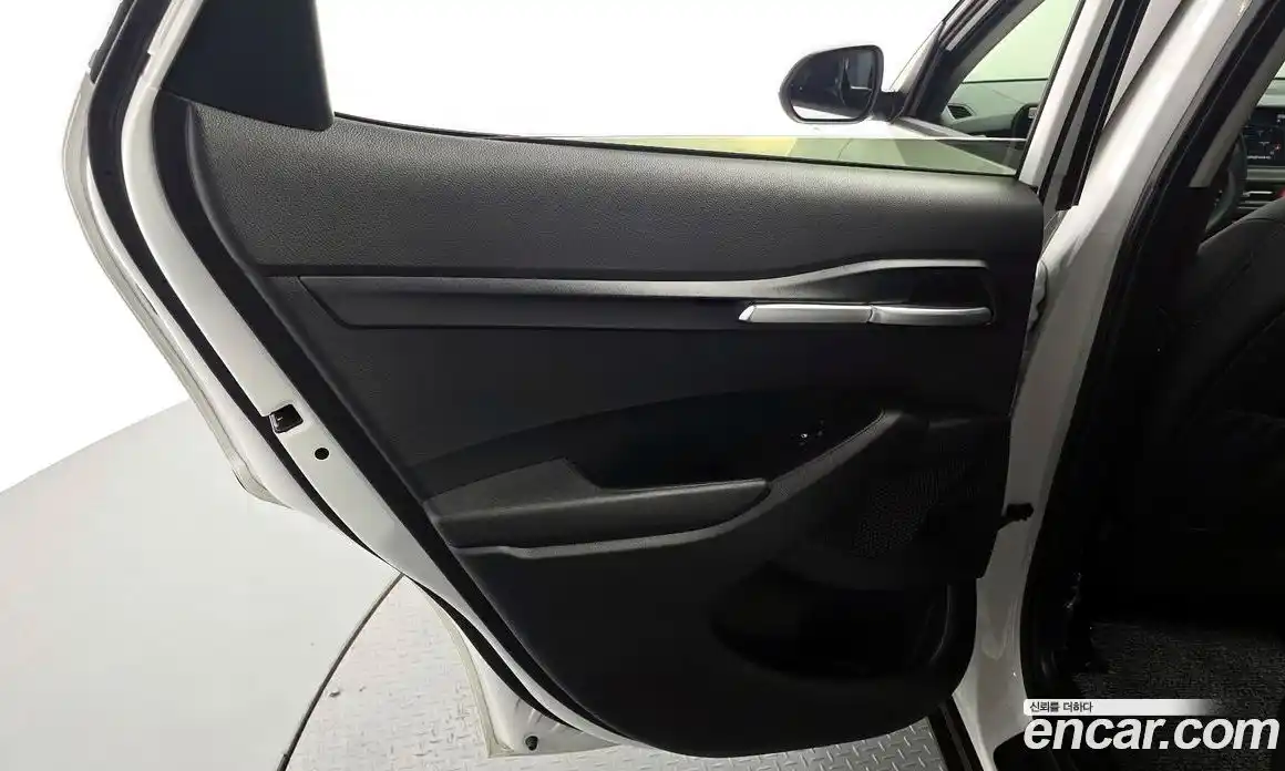 Kia Seltos 2025 1.6 автомат (гидро), фото 15