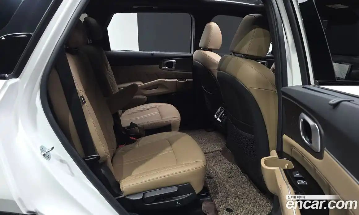Kia Sorento 2024 1.6 автомат (гидро), фото 17