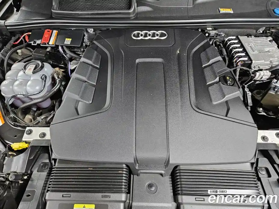 Audi Q7 2022 3.0 автомат (гидро), фото 6