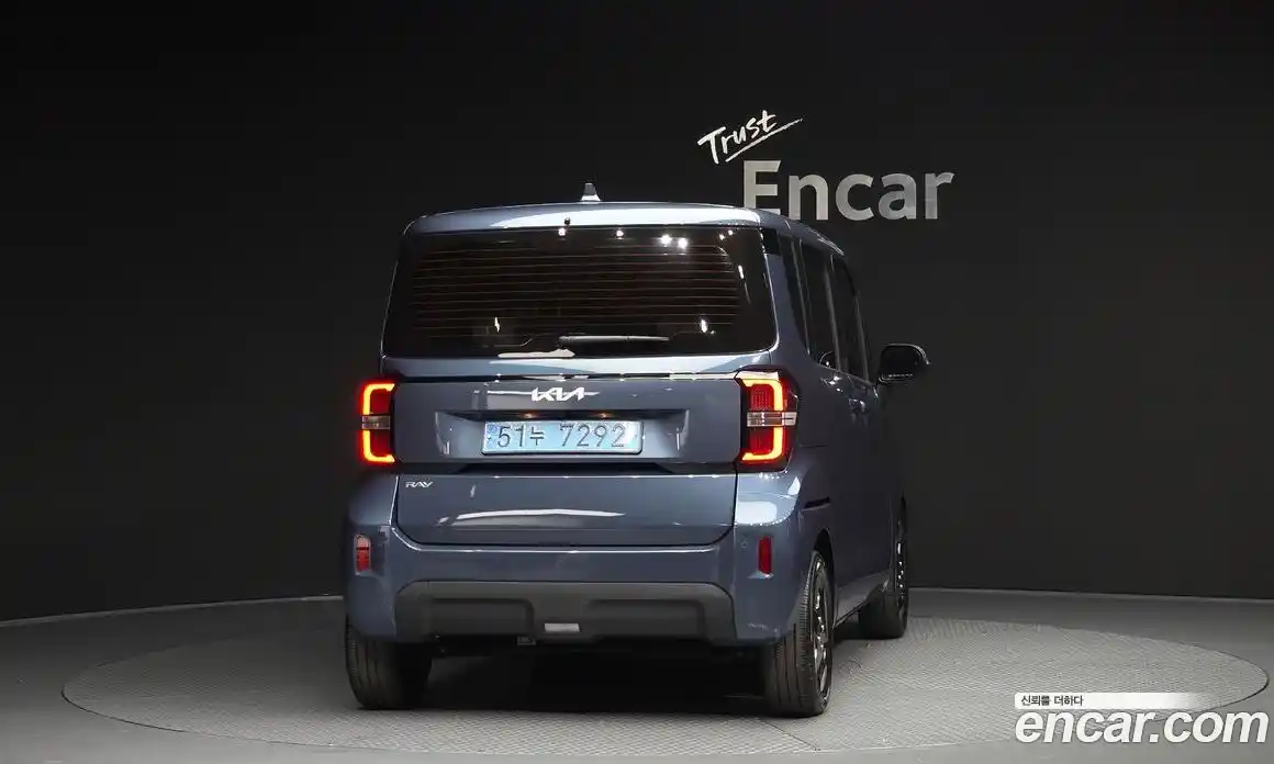 Kia Ray 2023 0.1 автомат (гидро), фото 4