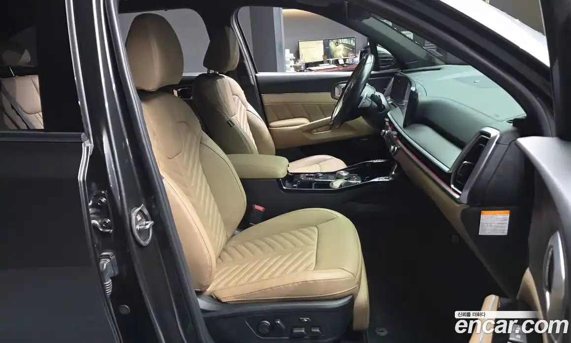 Kia Sorento 2023 1.6 автомат (гидро), фото 17