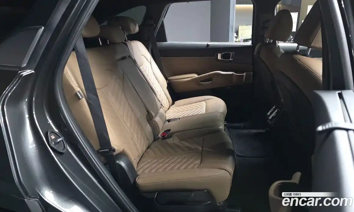 Kia Sorento 2023 1.6 автомат (гидро), фото 18