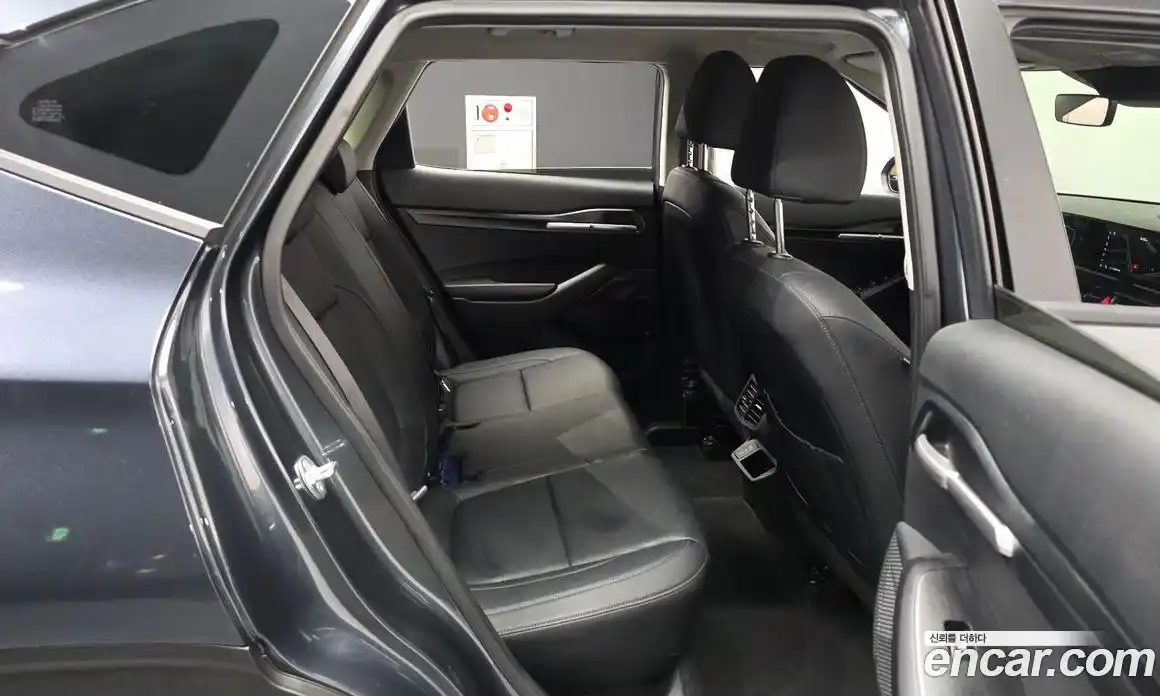 Kia Seltos 2023 1.6 автомат (гидро), фото 12