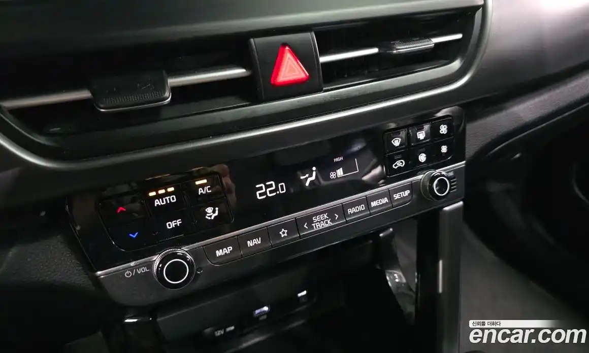 Kia Seltos 2023 1.6 автомат (гидро), фото 17