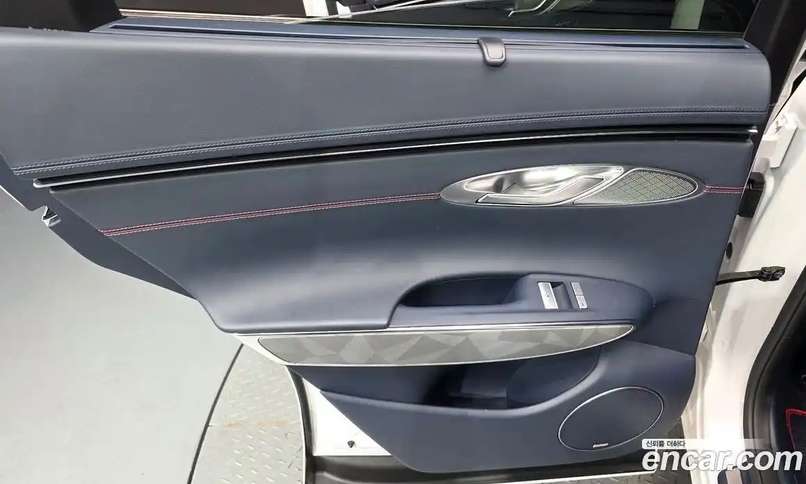 Genesis GV70 2022 2.5 автомат (гидро), фото 15