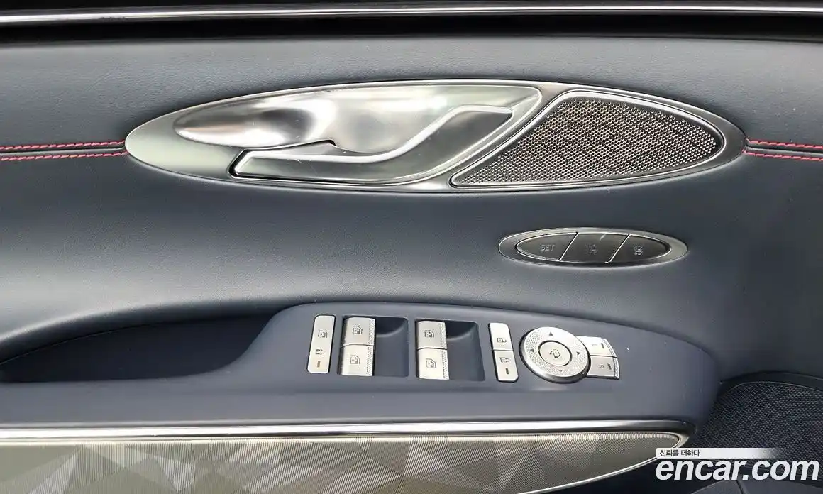 Genesis GV70 2022 2.5 автомат (гидро), фото 24