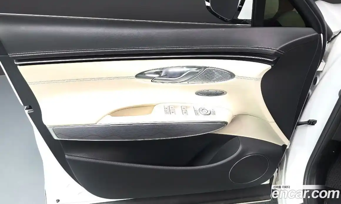 Genesis GV70 2021 2.5 автомат (гидро), фото 14