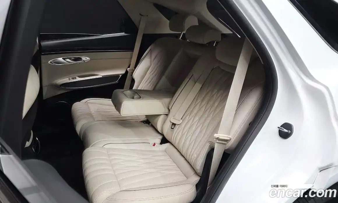 Genesis GV70 2021 2.5 автомат (гидро), фото 16