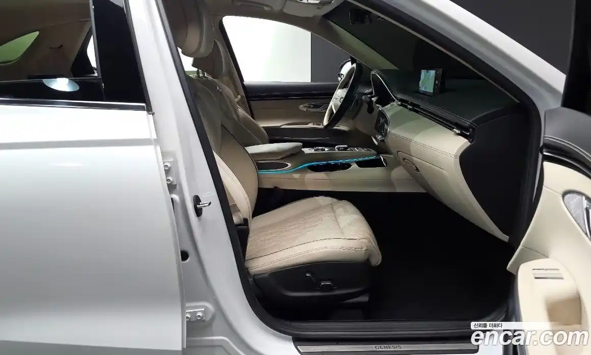 Genesis GV70 2021 2.5 автомат (гидро), фото 17