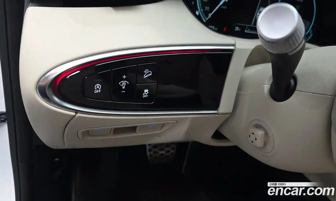 Genesis GV70 2023 2.5 автомат (гидро), фото 13