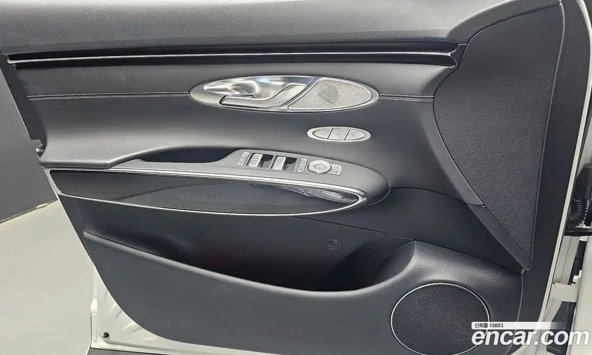 Genesis GV70 2023 2.5 автомат (гидро), фото 14