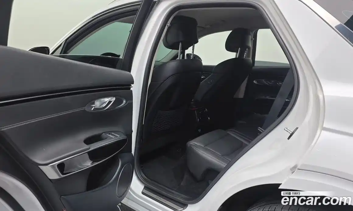 Genesis GV70 2022 2.5 автомат (гидро), фото 16