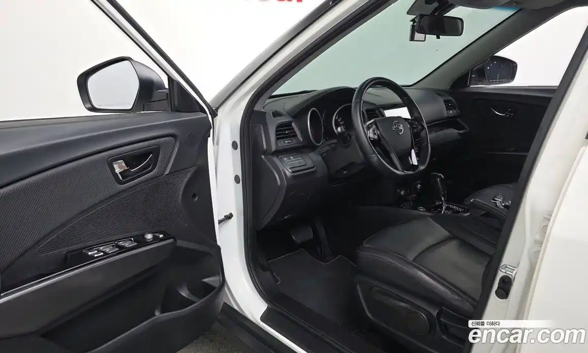 SsangYong TIBOLI 2017 1.6 автомат (гидро), фото 13