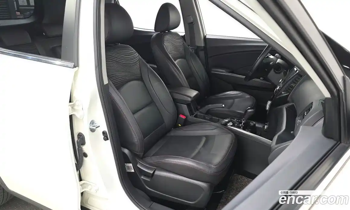 SsangYong TIBOLI 2017 1.6 автомат (гидро), фото 16