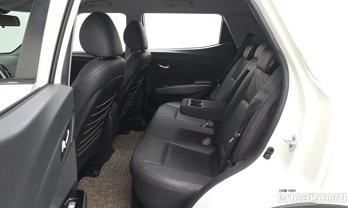 SsangYong TIBOLI 2017 1.6 автомат (гидро), фото 17