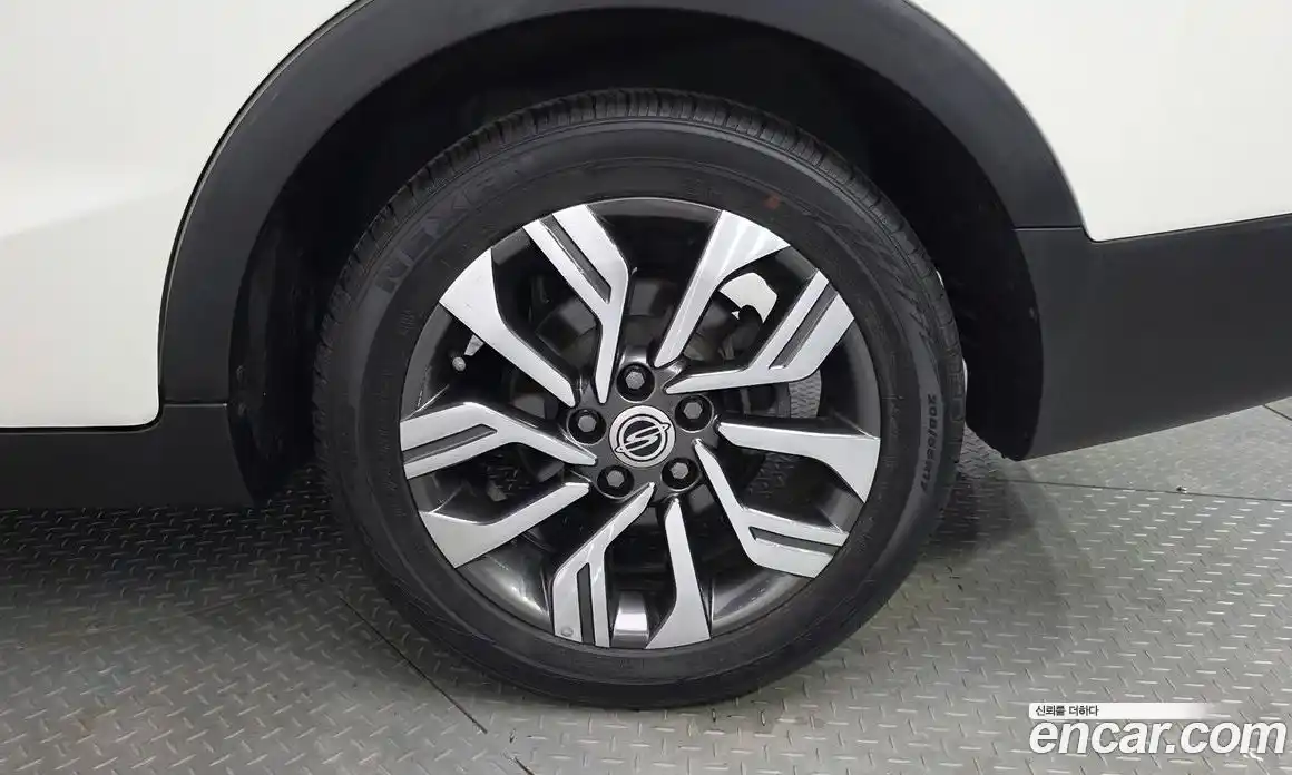 SsangYong TIBOLI 2017 1.6 автомат (гидро), фото 7