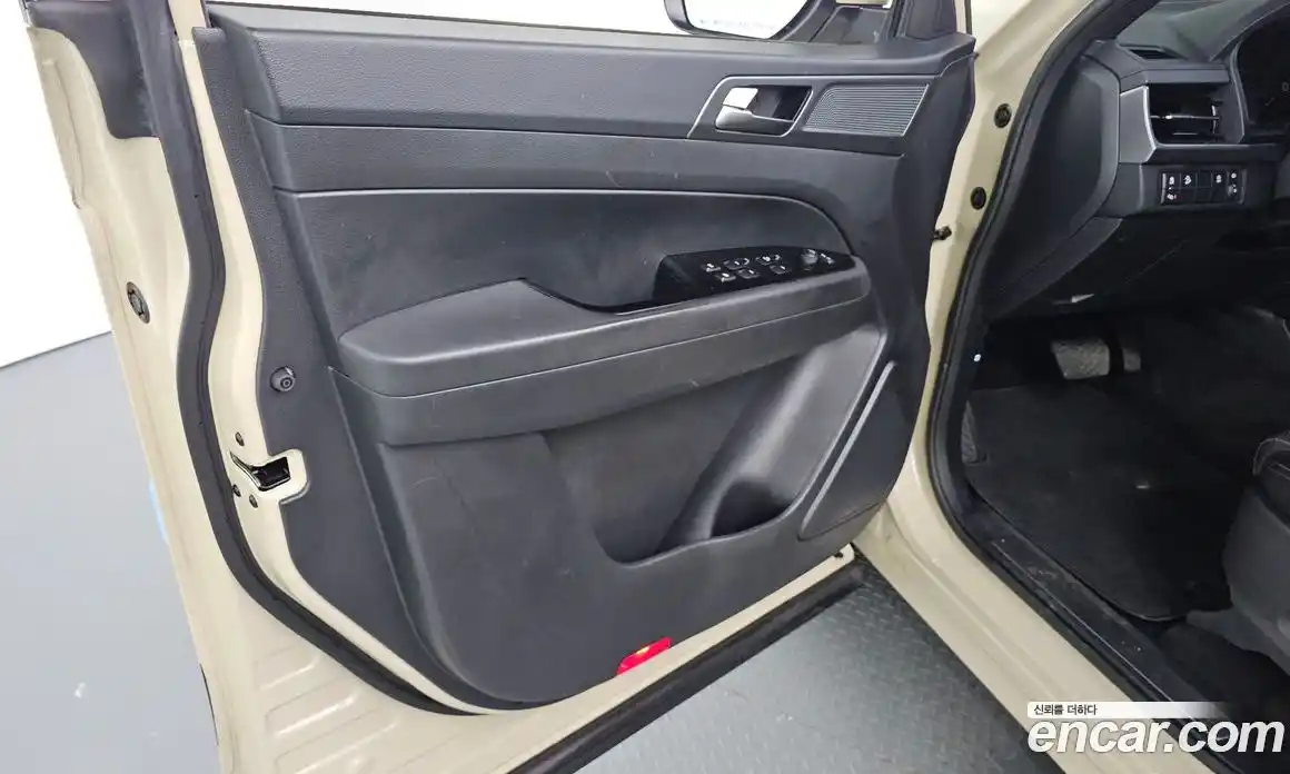 SsangYong Rexton 2023 2.2 автомат (гидро), фото 14