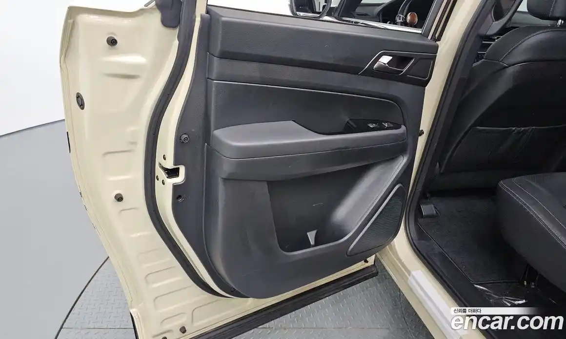 SsangYong Rexton 2023 2.2 автомат (гидро), фото 15