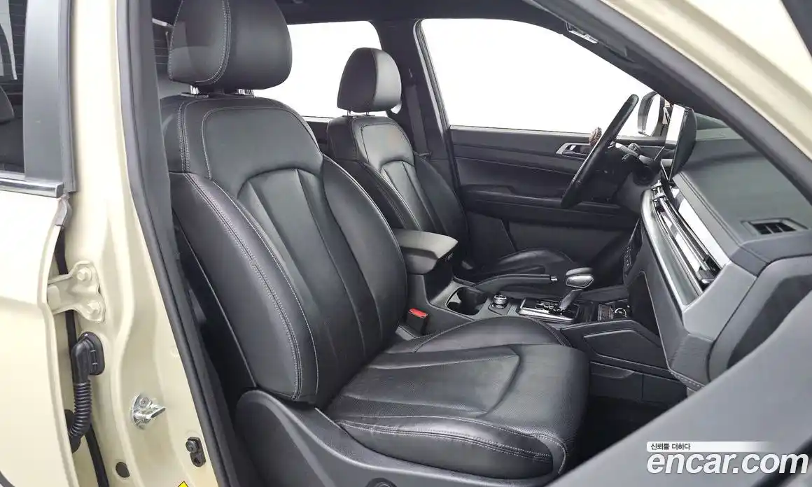 SsangYong Rexton 2023 2.2 автомат (гидро), фото 16