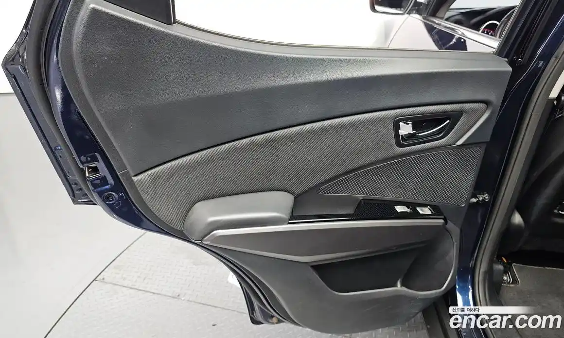 SsangYong TIBOLI 2018 1.6 автомат (гидро), фото 15