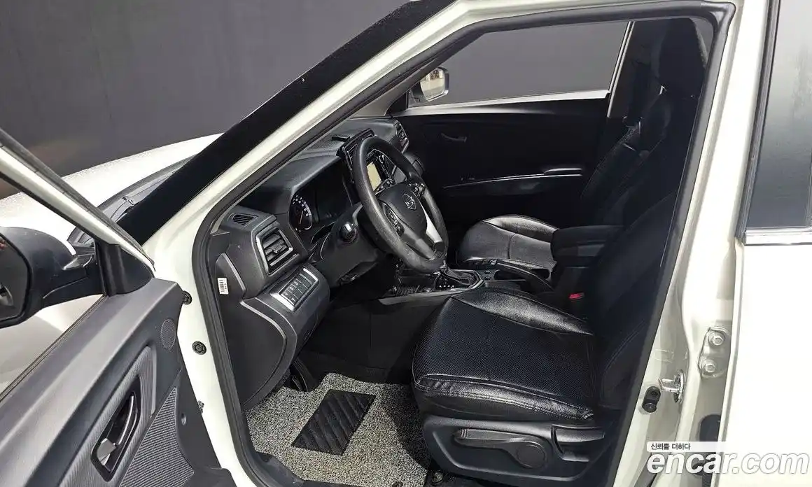 SsangYong TIBOLI 2021 1.5 автомат (гидро), фото 13