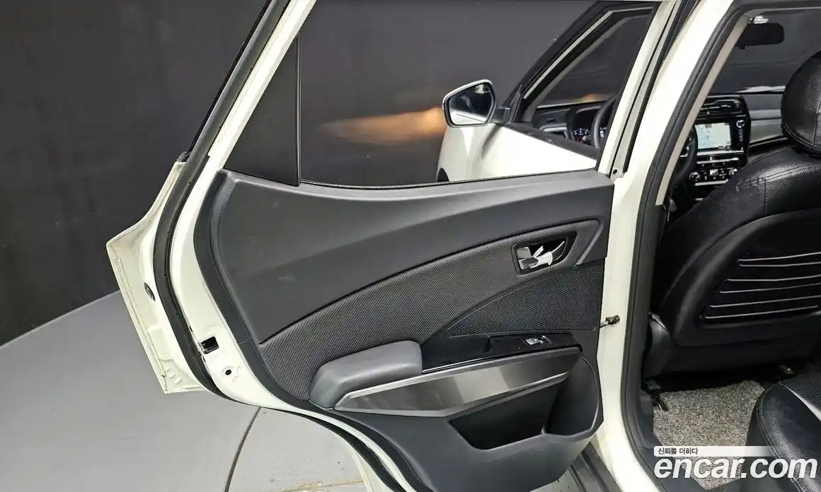 SsangYong TIBOLI 2021 1.5 автомат (гидро), фото 15