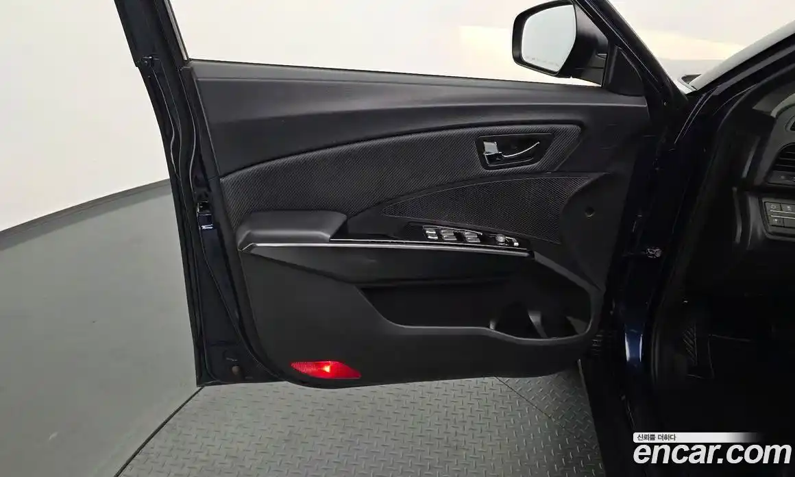 SsangYong TIBOLI 2016 1.6 автомат (гидро), фото 14