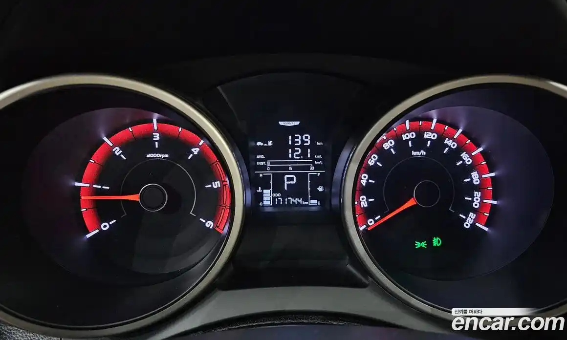 SsangYong TIBOLI 2015 1.6 автомат (гидро), фото 11