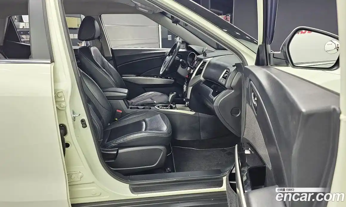 SsangYong TIBOLI 2015 1.6 автомат (гидро), фото 17