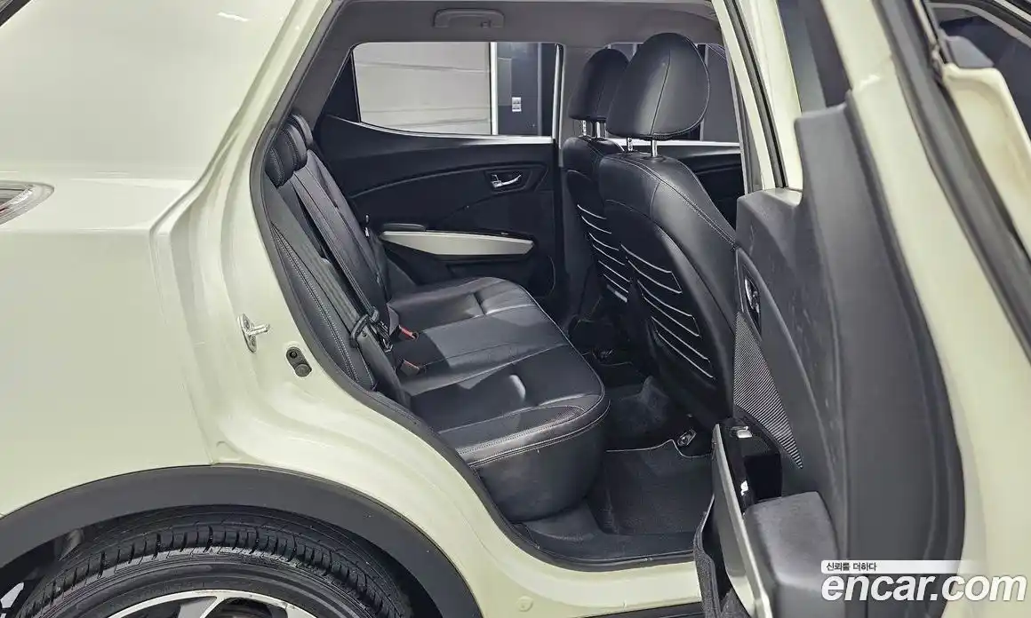 SsangYong TIBOLI 2015 1.6 автомат (гидро), фото 18