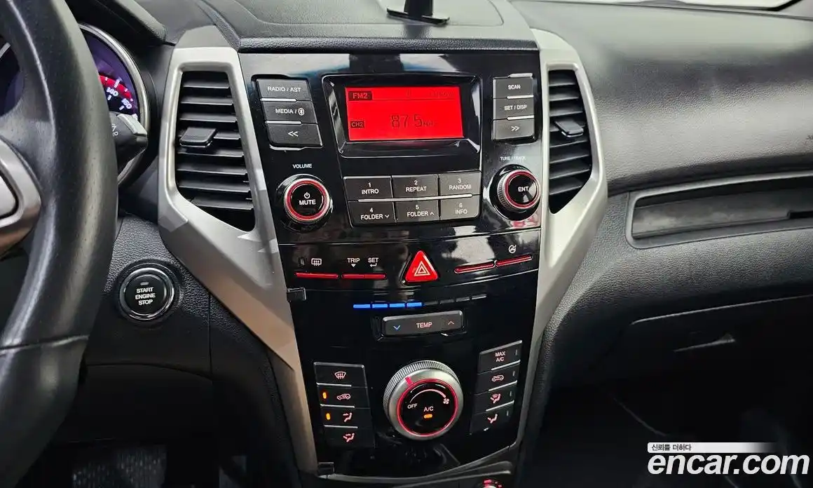 SsangYong TIBOLI 2015 1.6 автомат (гидро), фото 20