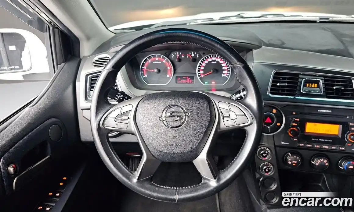 SsangYong Korando 2017 2.2 автомат (гидро), фото 12